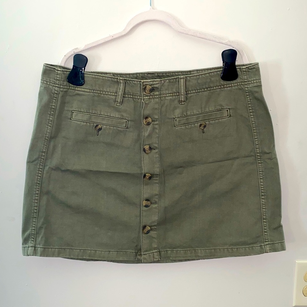 American Eagle size 18 green denim mini skirt